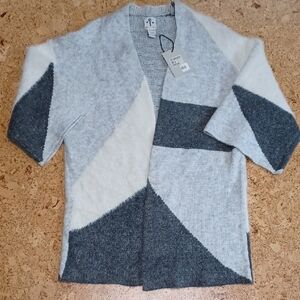 Rain + Rose Open Front Fuzzy Sweater In Grays, Cream Size M NWT